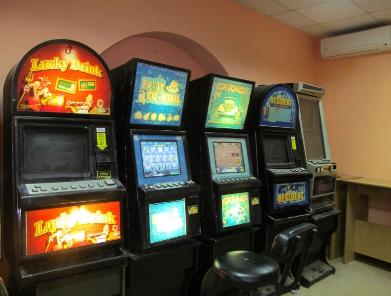Пожаловаться на игровые автоматы в москве что такое система в 1xbet